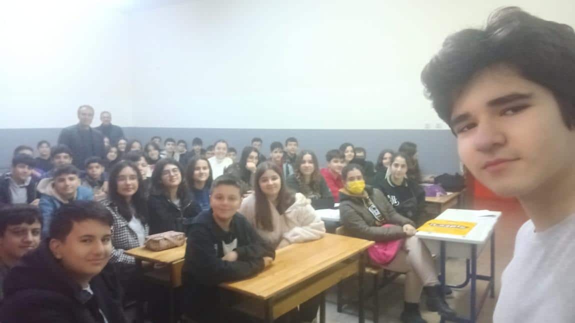 2023 yılı LGS 1.si Kabataş Anadolu Lisesi öğrencimiz Ahmet Kerem Gürdağlı ile Öğrenci sohbetleri